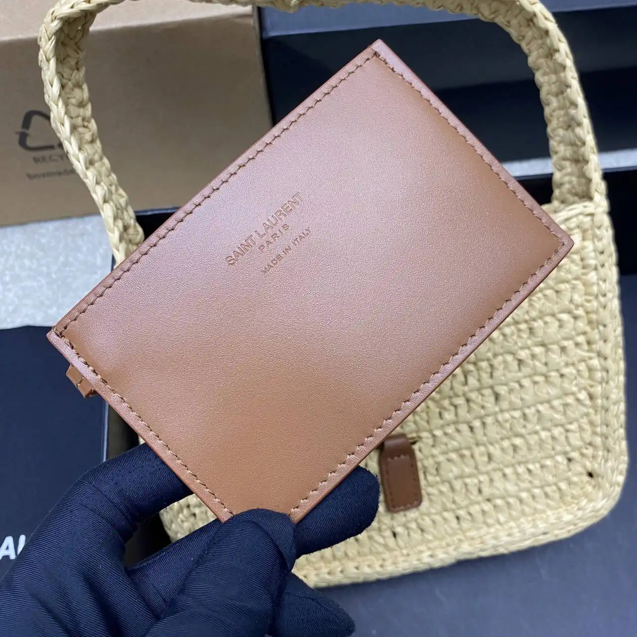YSL 710318 MINI LE 5 ¨¤ 7 IN Raffia Nature