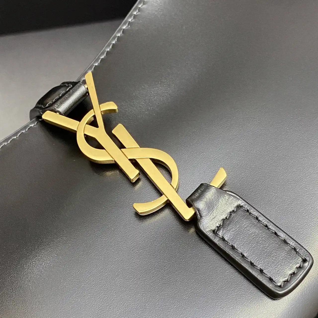 YSL 710318 MINI LE 5 ¨¤ 7 IN SMOOTH LEATHER Black