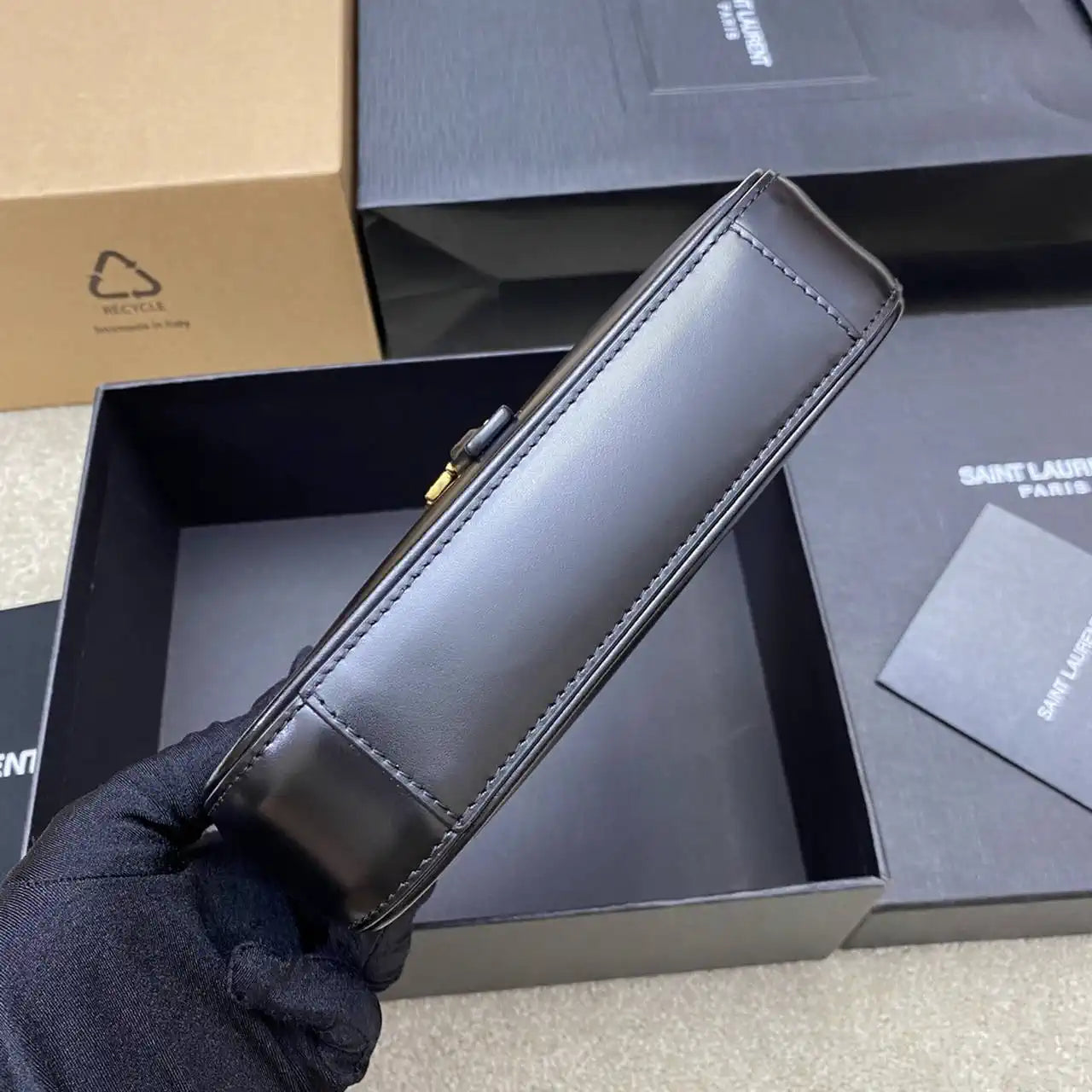 YSL 710318 MINI LE 5 ¨¤ 7 IN SMOOTH LEATHER Black