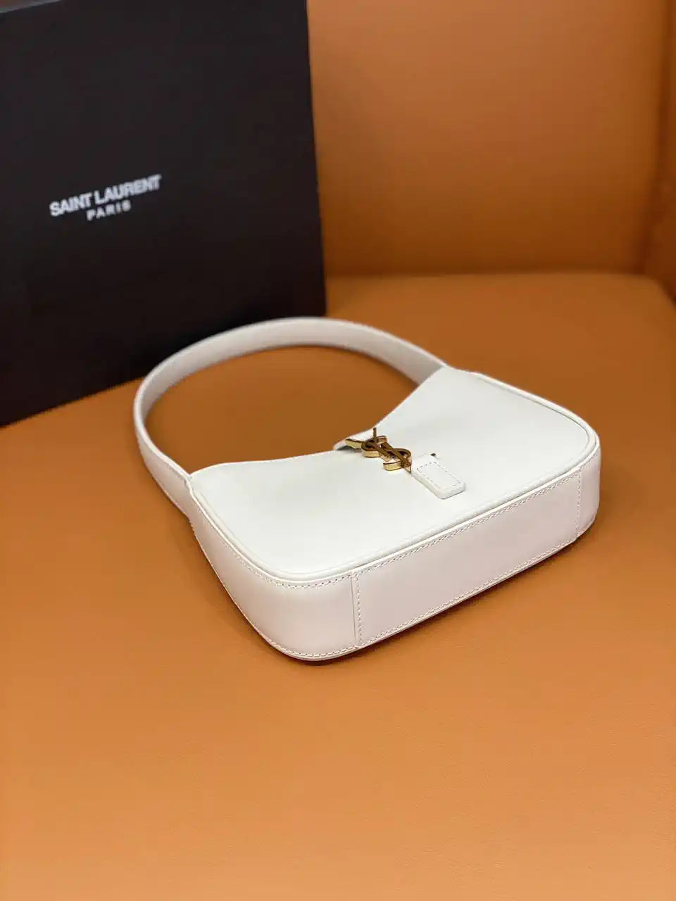 YSL 710318 MINI LE 5 ¨¤ 7 IN SMOOTH LEATHER White