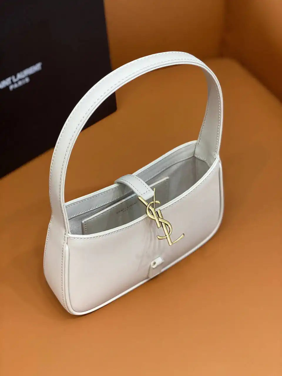 YSL 710318 MINI LE 5 ¨¤ 7 IN SMOOTH LEATHER White