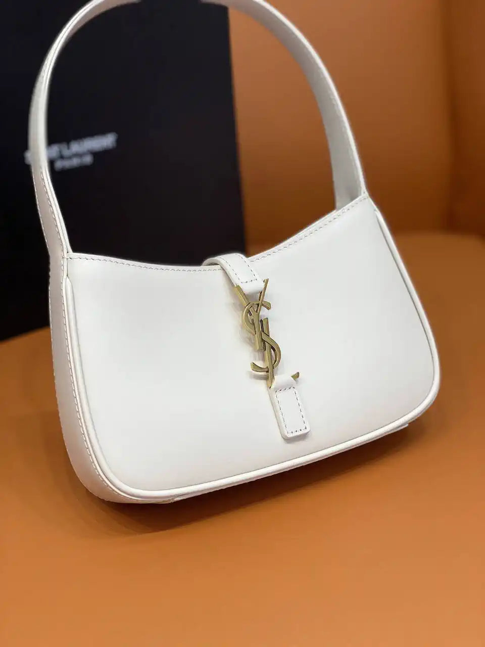 YSL 710318 MINI LE 5 ¨¤ 7 IN SMOOTH LEATHER White