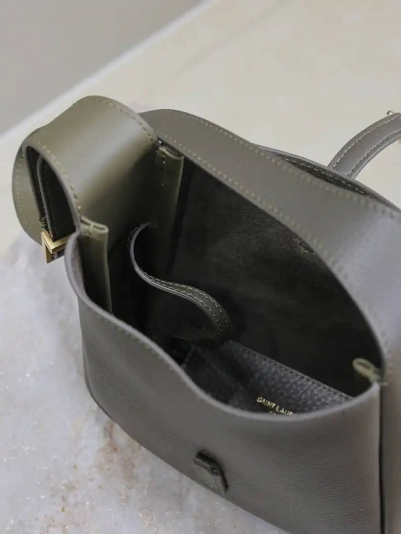 YSL 713938 LE 5 A 7 supple baby in grained leather Dark Green