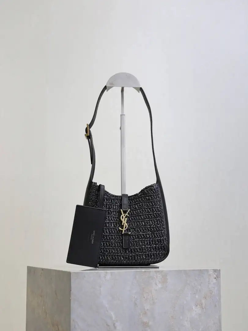 YSL 713938 LE 5 A 7 supple baby in Raffia Black
