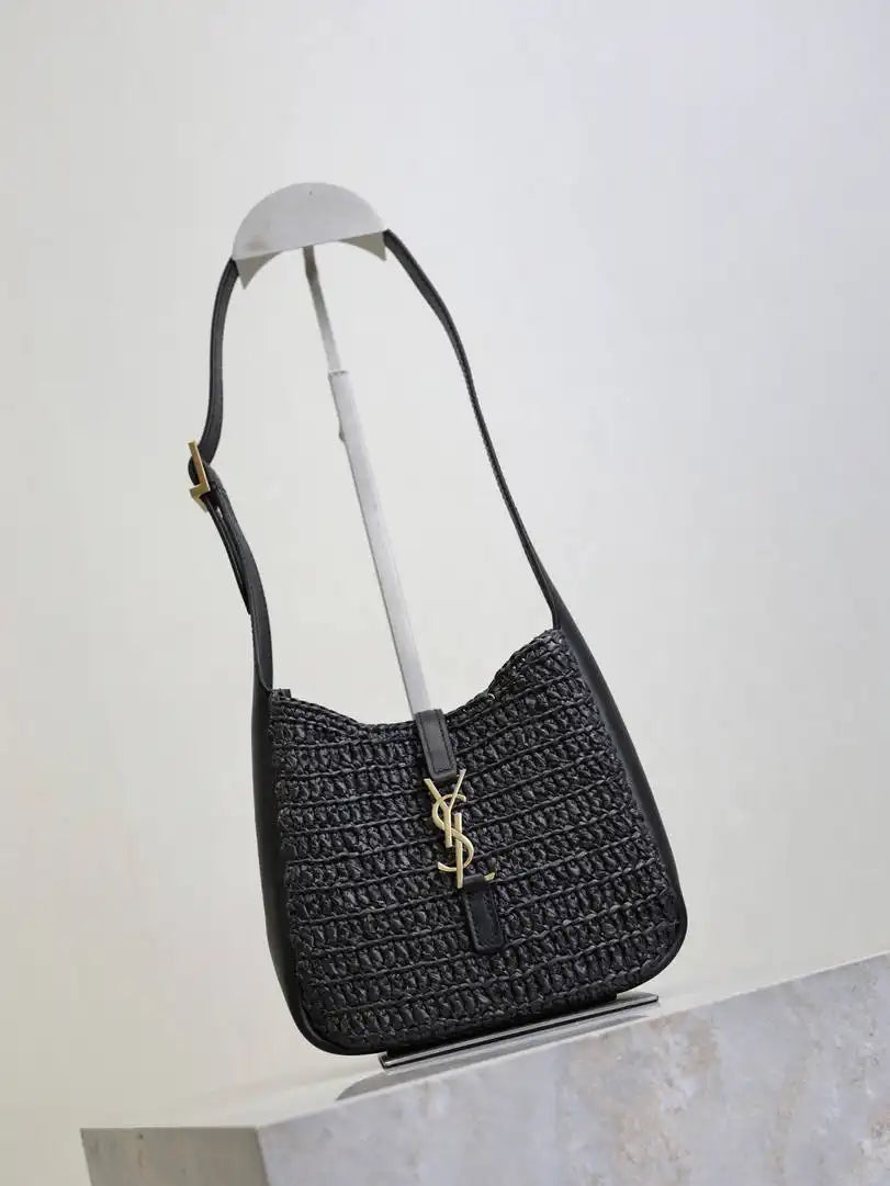 YSL 713938 LE 5 A 7 supple baby in Raffia Black
