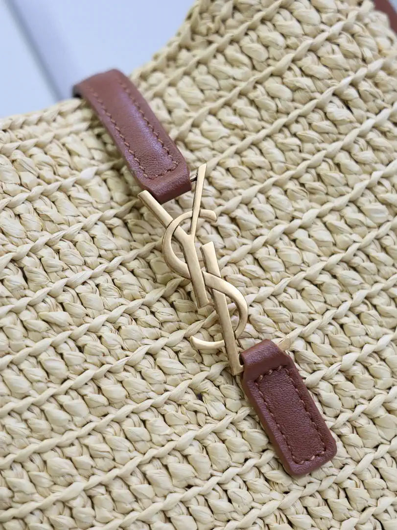 YSL 713938 LE 5 A 7 supple baby in Raffia Nature