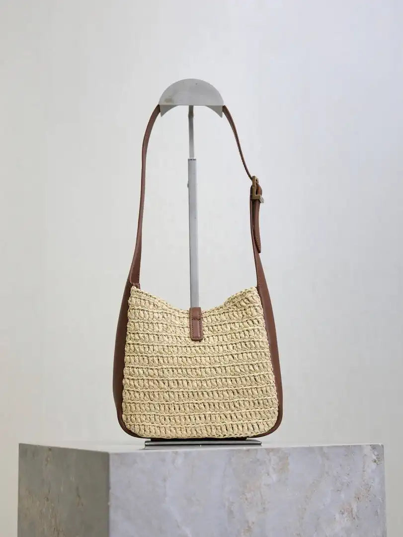 YSL 713938 LE 5 A 7 supple baby in Raffia Nature