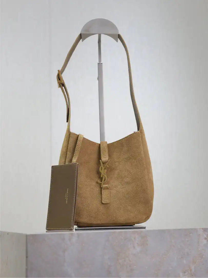 YSL 713938 LE 5 A 7 supple baby in Suede leather