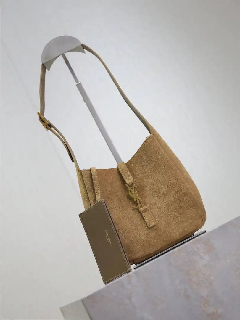 YSL 713938 LE 5 A 7 supple baby in Suede leather