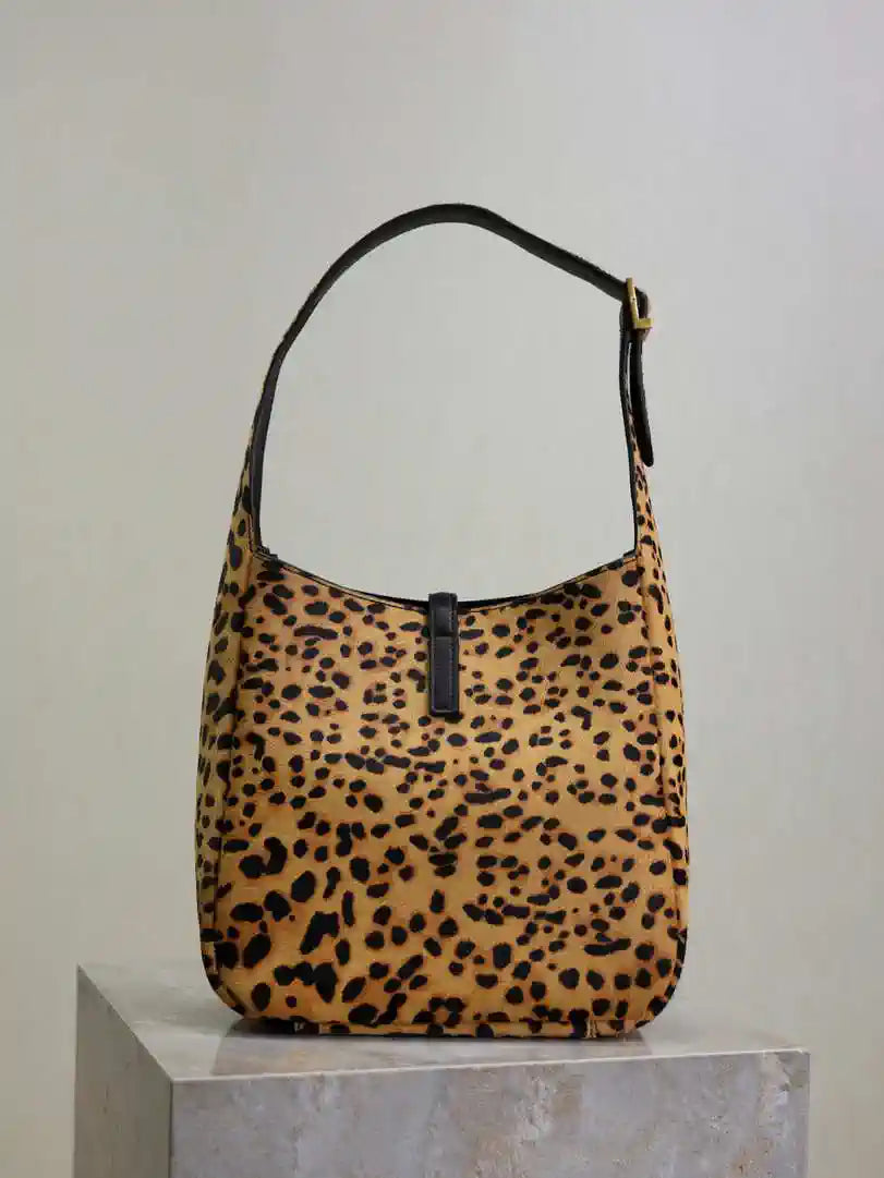 YSL 713938 LE 5 A 7 Supple Small In Grained Leather Leopard print