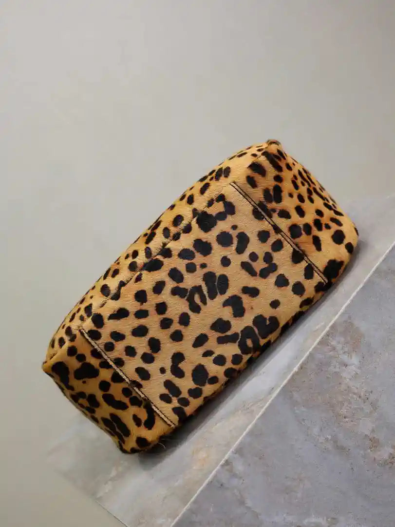 YSL 713938 LE 5 A 7 Supple Small In Grained Leather Leopard print