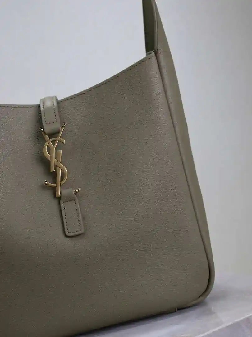 YSL 713938 LE 5 A 7 Supple Small In Grained Leather Green