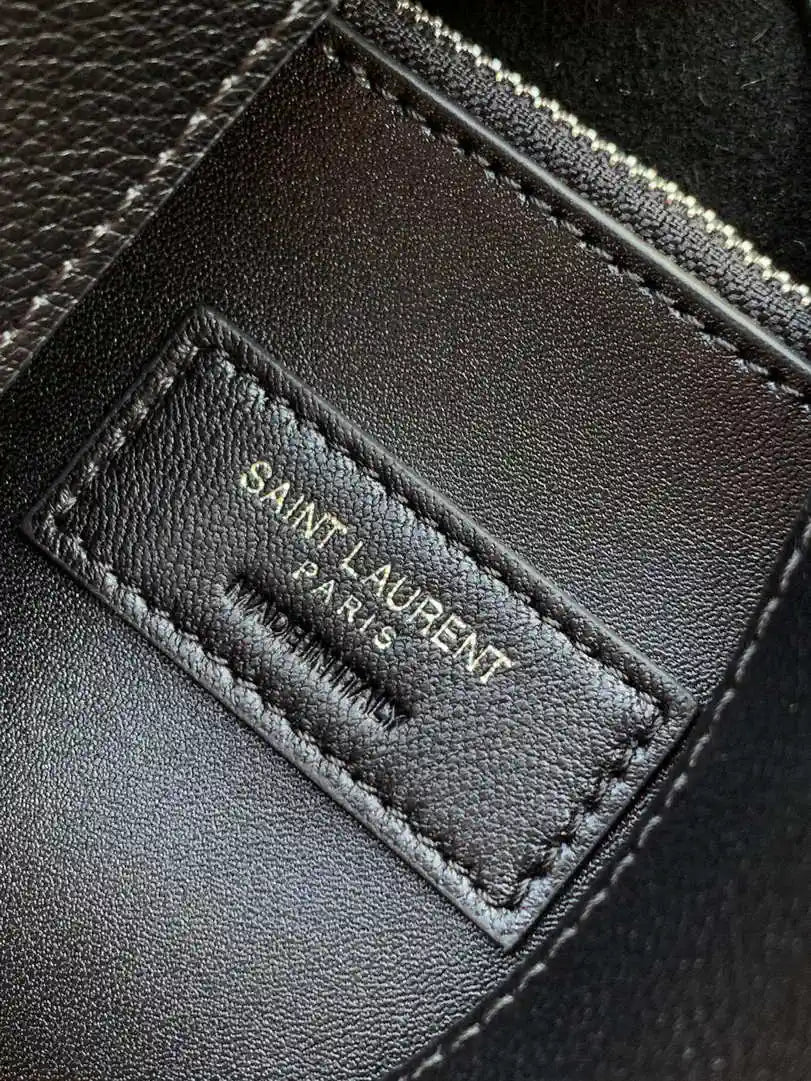 YSL 713938 LE 5 A 7 Supple Small In Grained Leather Black Silver
