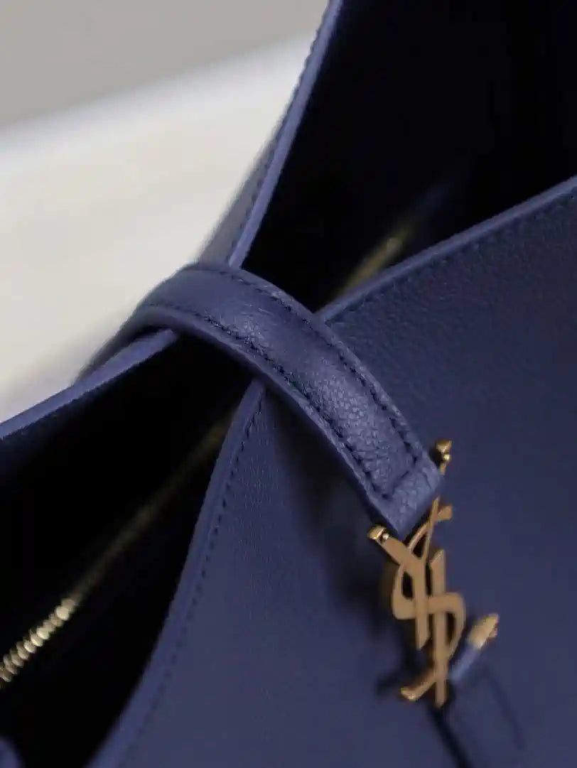 YSL 713938 LE 5 A 7 Supple Small In Grained Leather Navy Blue