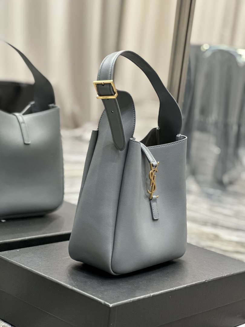 YSL 713938 LE 5 A 7 Supple Small In Grained Leather Blue