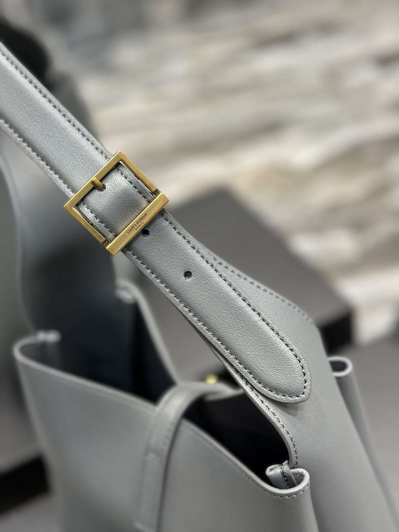 YSL 713938 LE 5 A 7 Supple Small In Grained Leather Blue