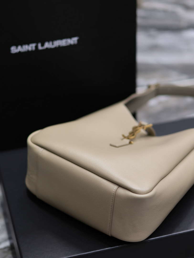 YSL 713938 LE 5 A 7 Supple Small In Grained Leather Dusty Gray - Default Title - View 1