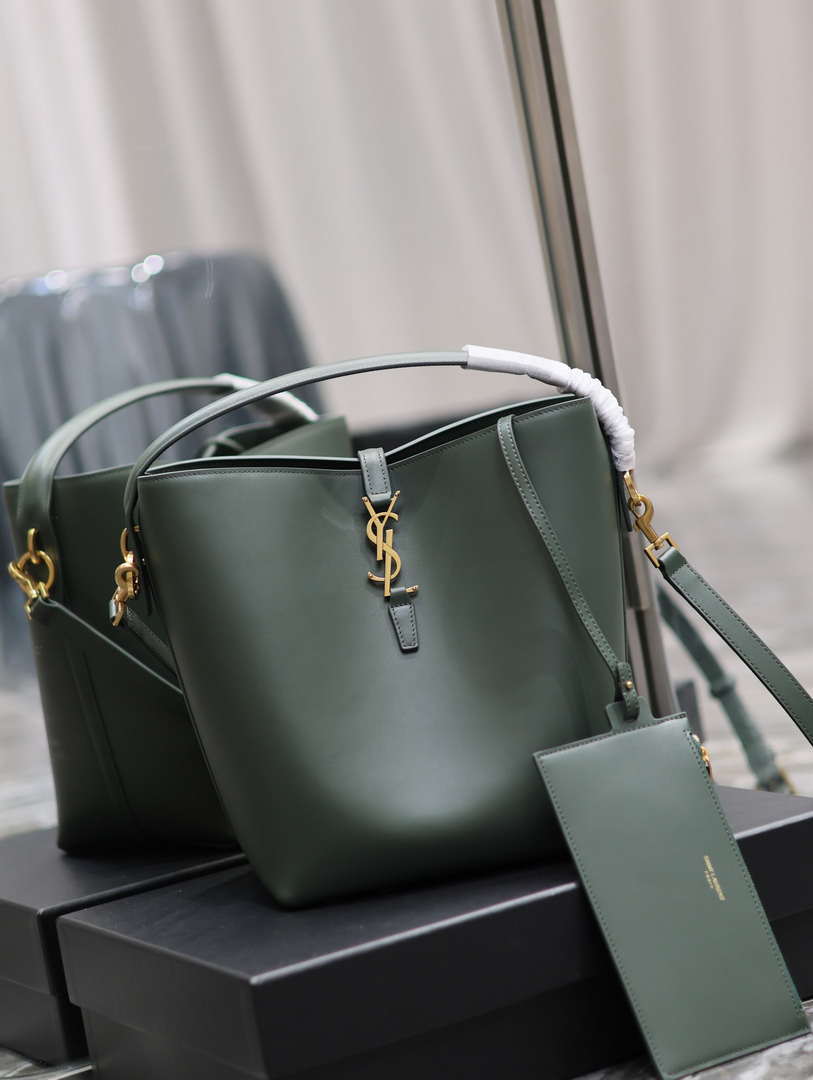 YSL 742828 Le 5 ¨¤ 7 Supple Small In Smooth Leather Green