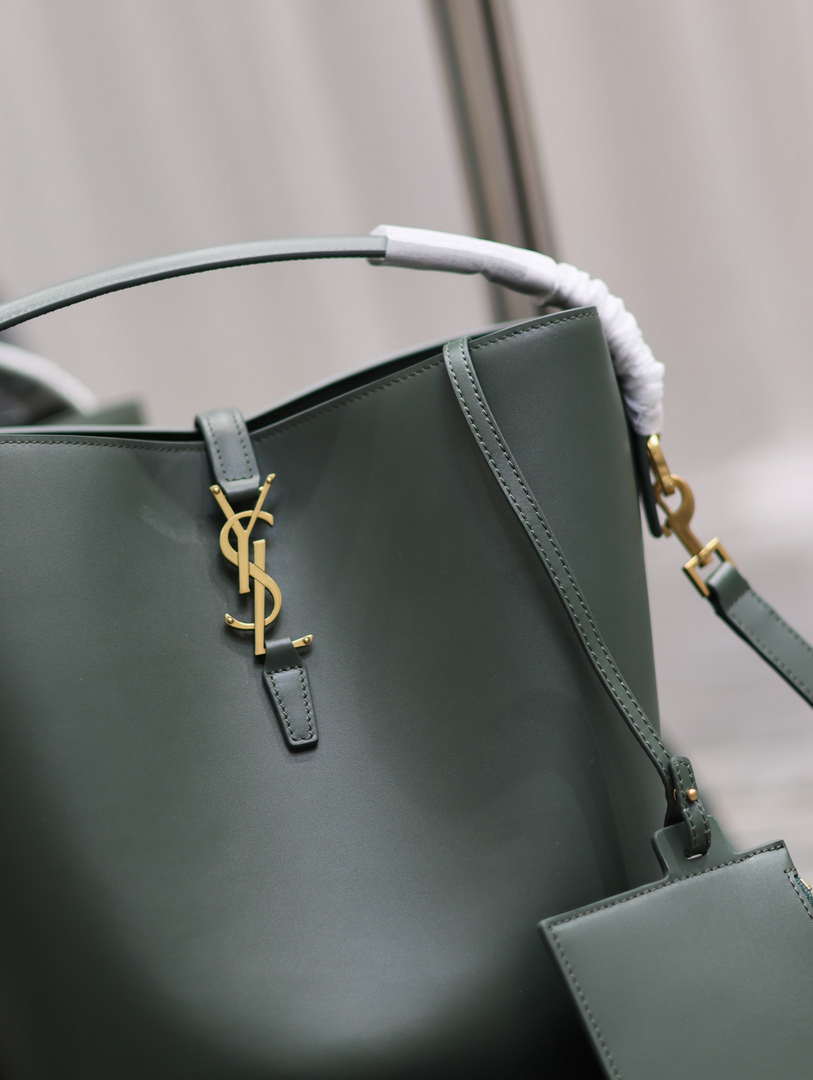 YSL 742828 Le 5 ¨¤ 7 Supple Small In Smooth Leather Green