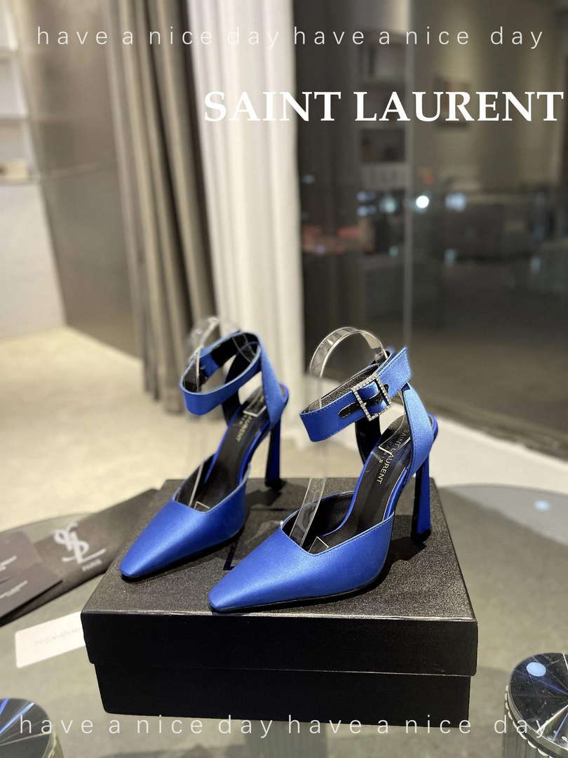 YSL 7176081 Fanny Slingback Pumps In Crepe Satin Y67320