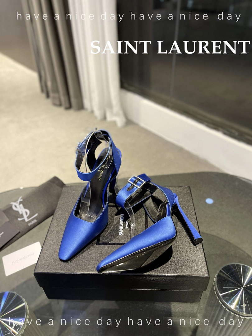 YSL 7176081 Fanny Slingback Pumps In Crepe Satin Y67320