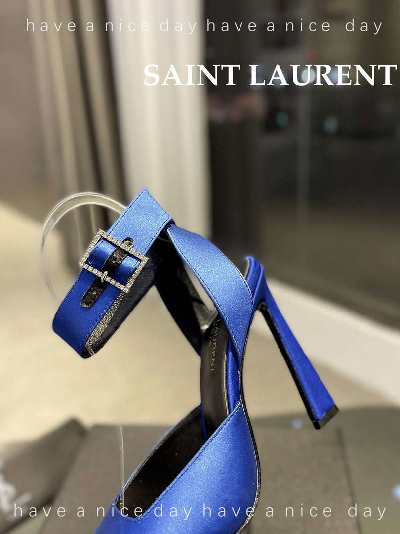 YSL 7176081 Fanny Slingback Pumps In Crepe Satin Y67320