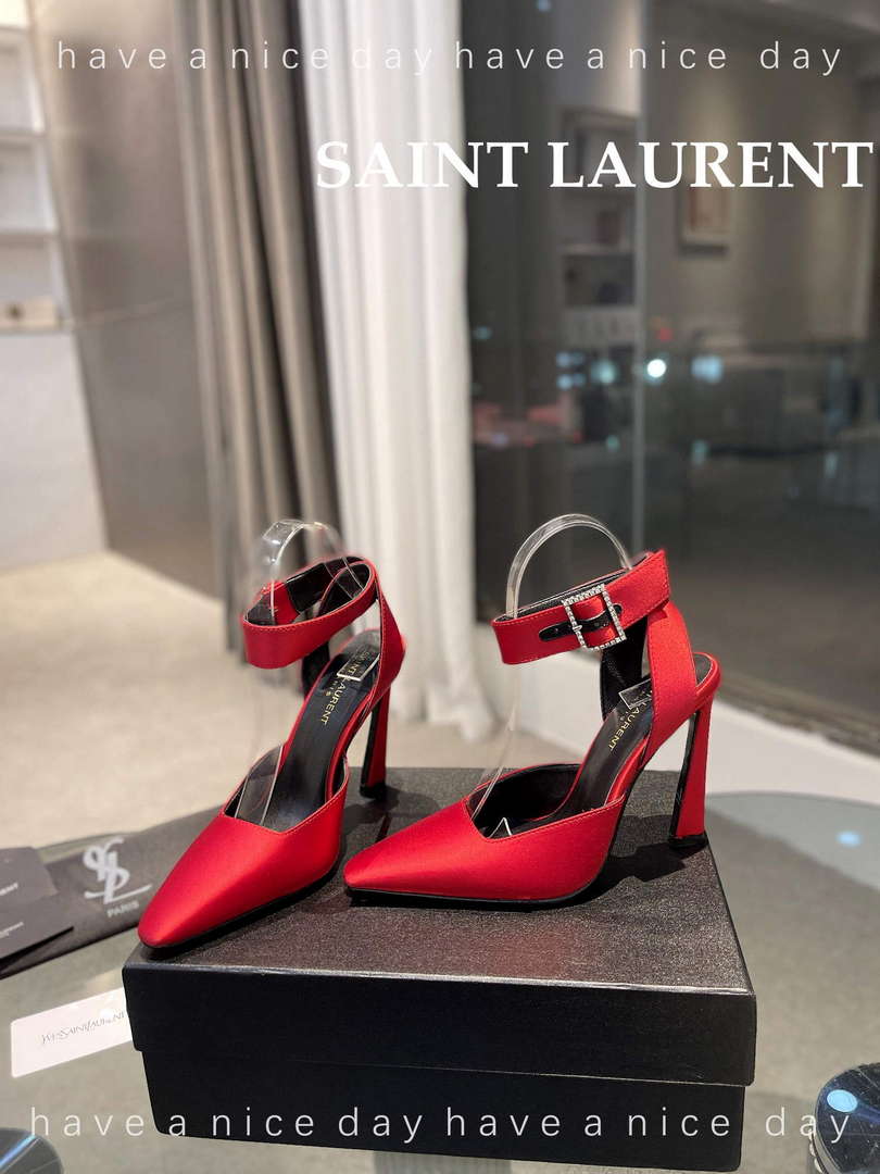 YSL 7176081 Fanny Slingback Pumps In Crepe Satin Y67323