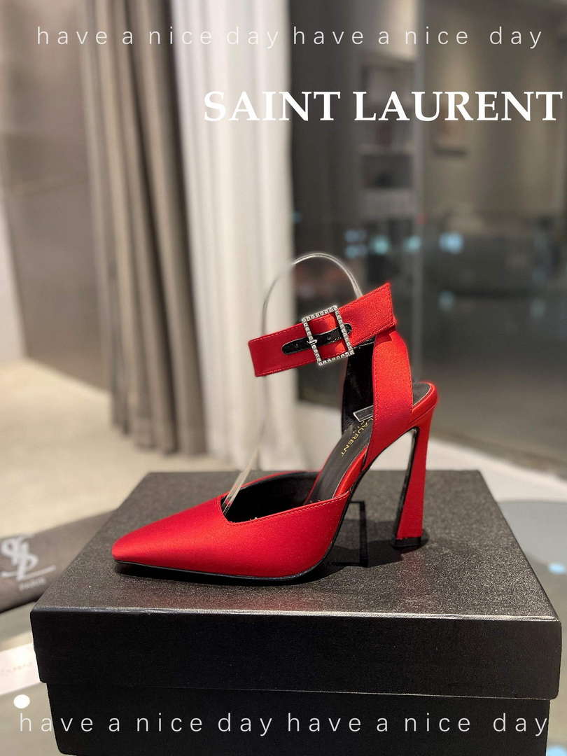 YSL 7176081 Fanny Slingback Pumps In Crepe Satin Y67323