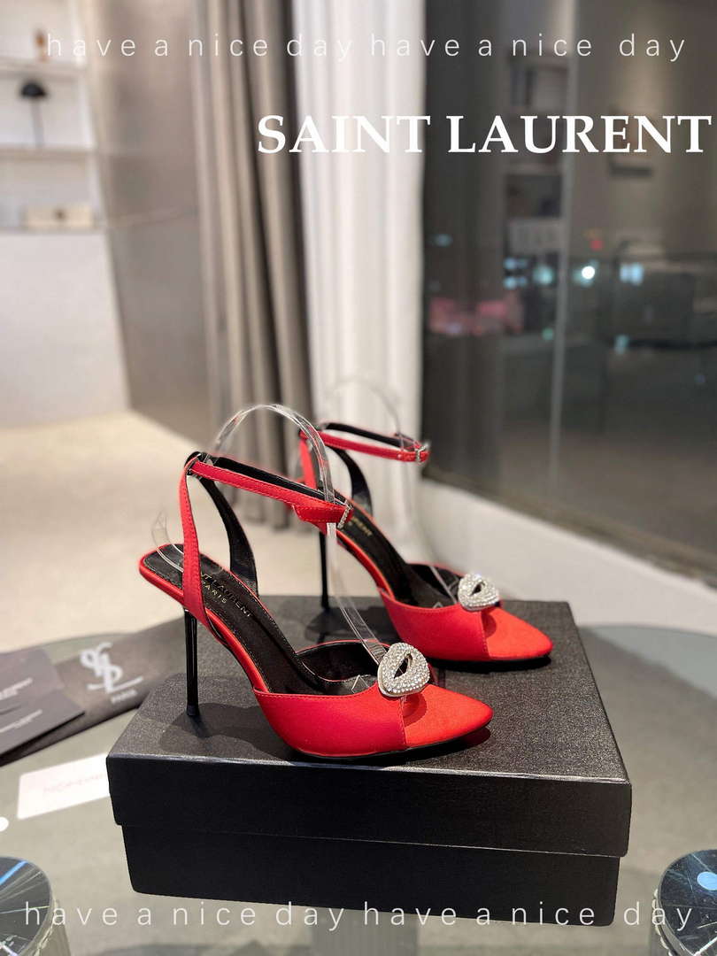 YSL 7176081 Fanny Slingback Pumps In Crepe Satin Y67324