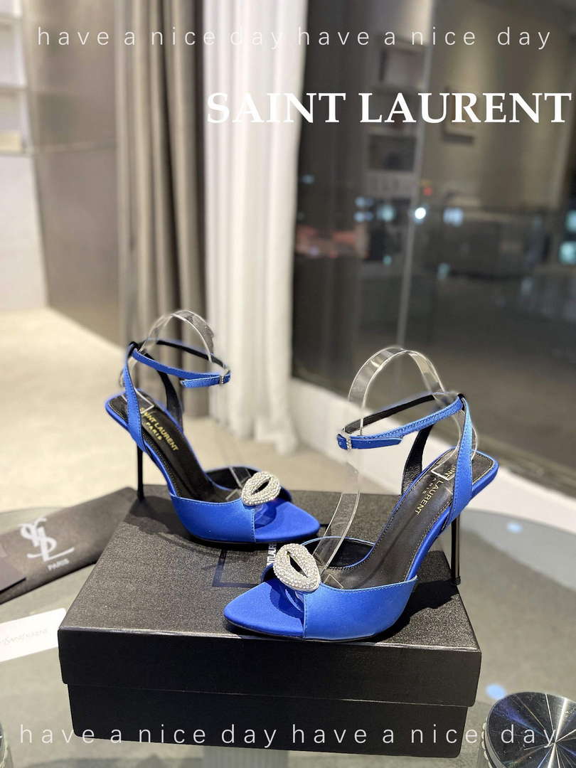 YSL 7176081 Fanny Slingback Pumps In Crepe Satin Y67325