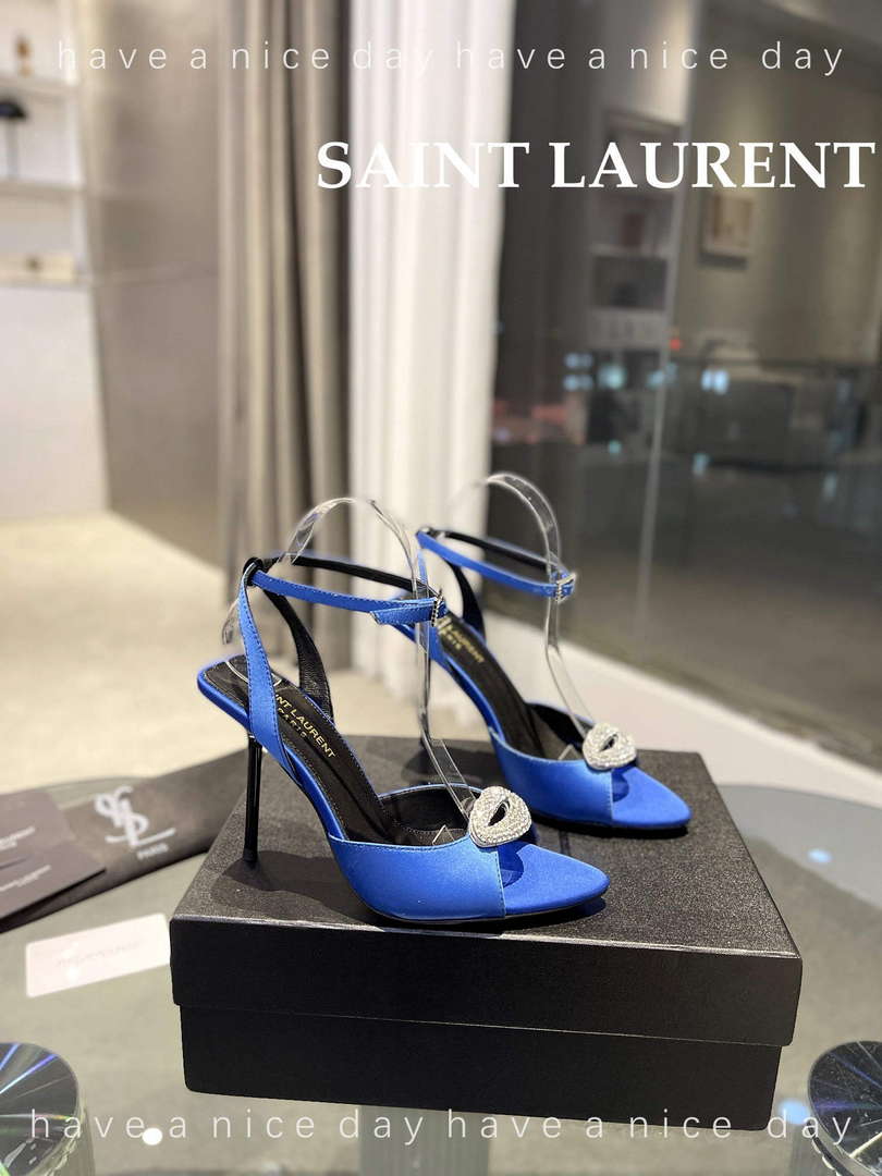 YSL 7176081 Fanny Slingback Pumps In Crepe Satin Y67325