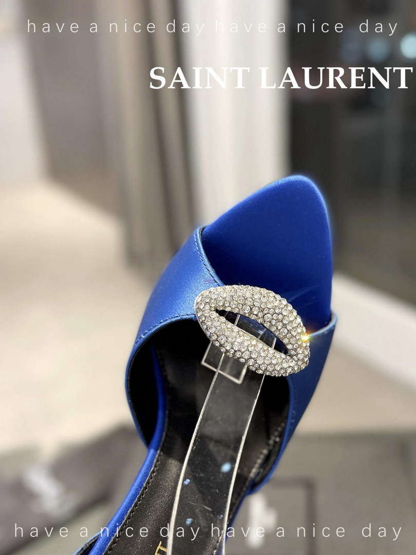 YSL 7176081 Fanny Slingback Pumps In Crepe Satin Y67325