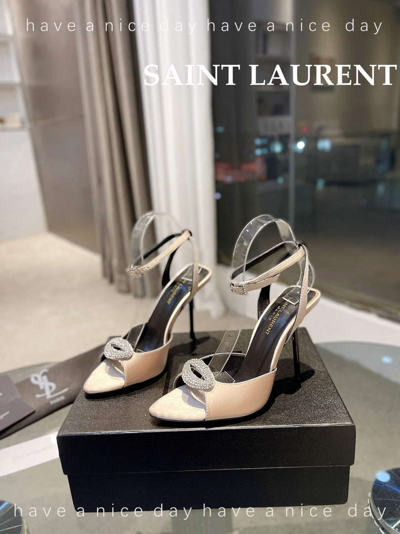 YSL 7176081 Fanny Slingback Pumps In Crepe Satin Y67326