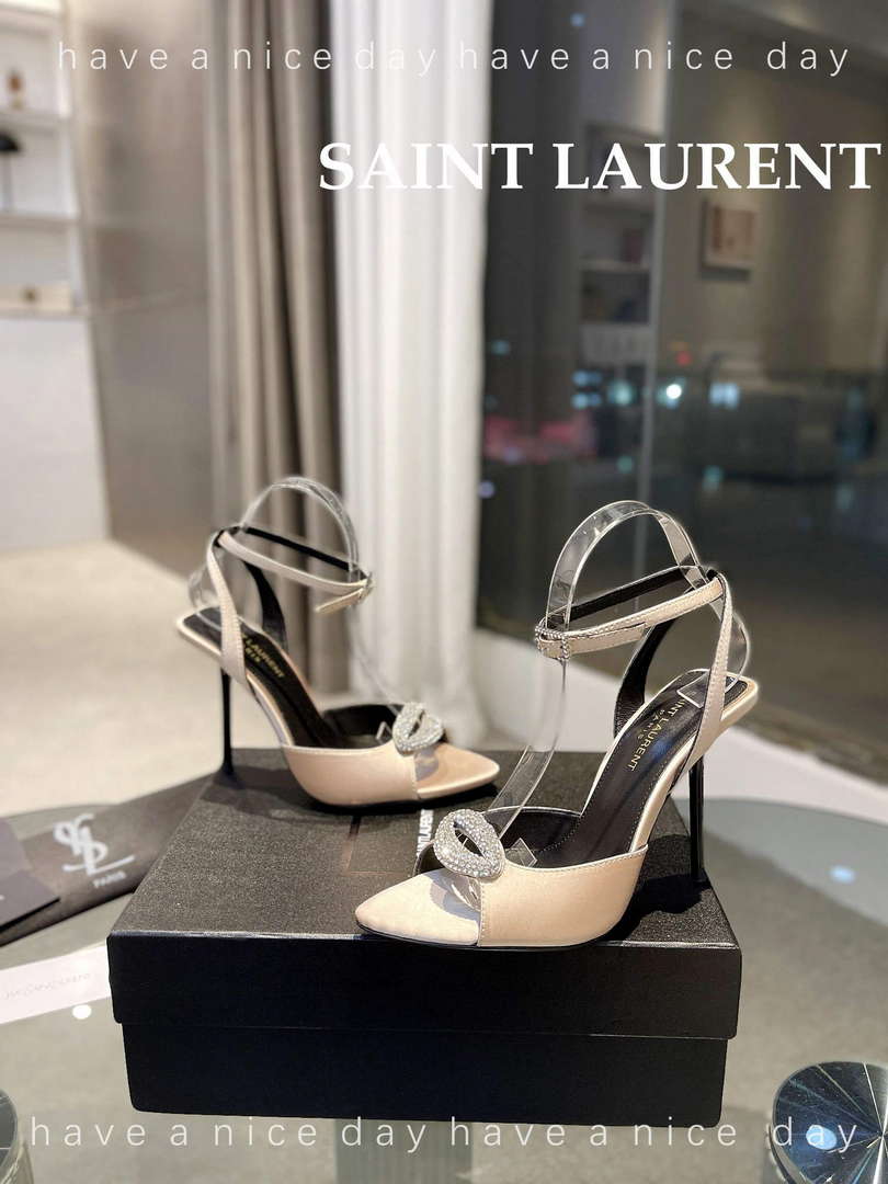 YSL 7176081 Fanny Slingback Pumps In Crepe Satin Y67326