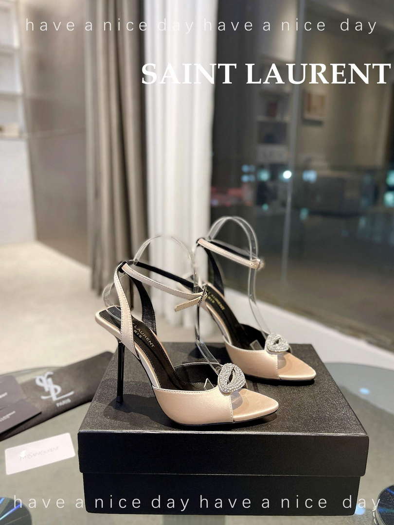 YSL 7176081 Fanny Slingback Pumps In Crepe Satin Y67326