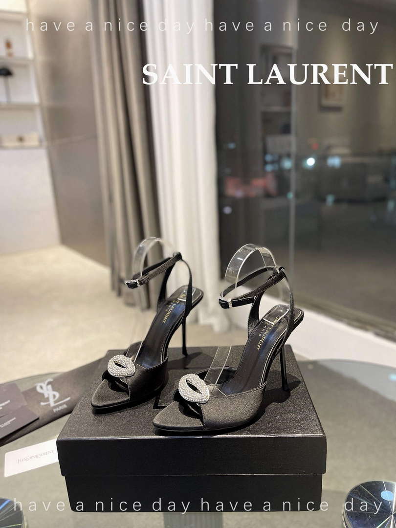 YSL 7176081 Fanny Slingback Pumps In Crepe Satin Y67327