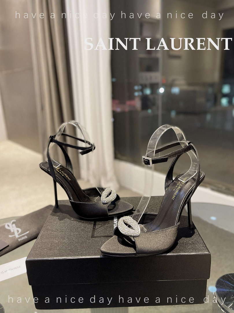 YSL 7176081 Fanny Slingback Pumps In Crepe Satin Y67327