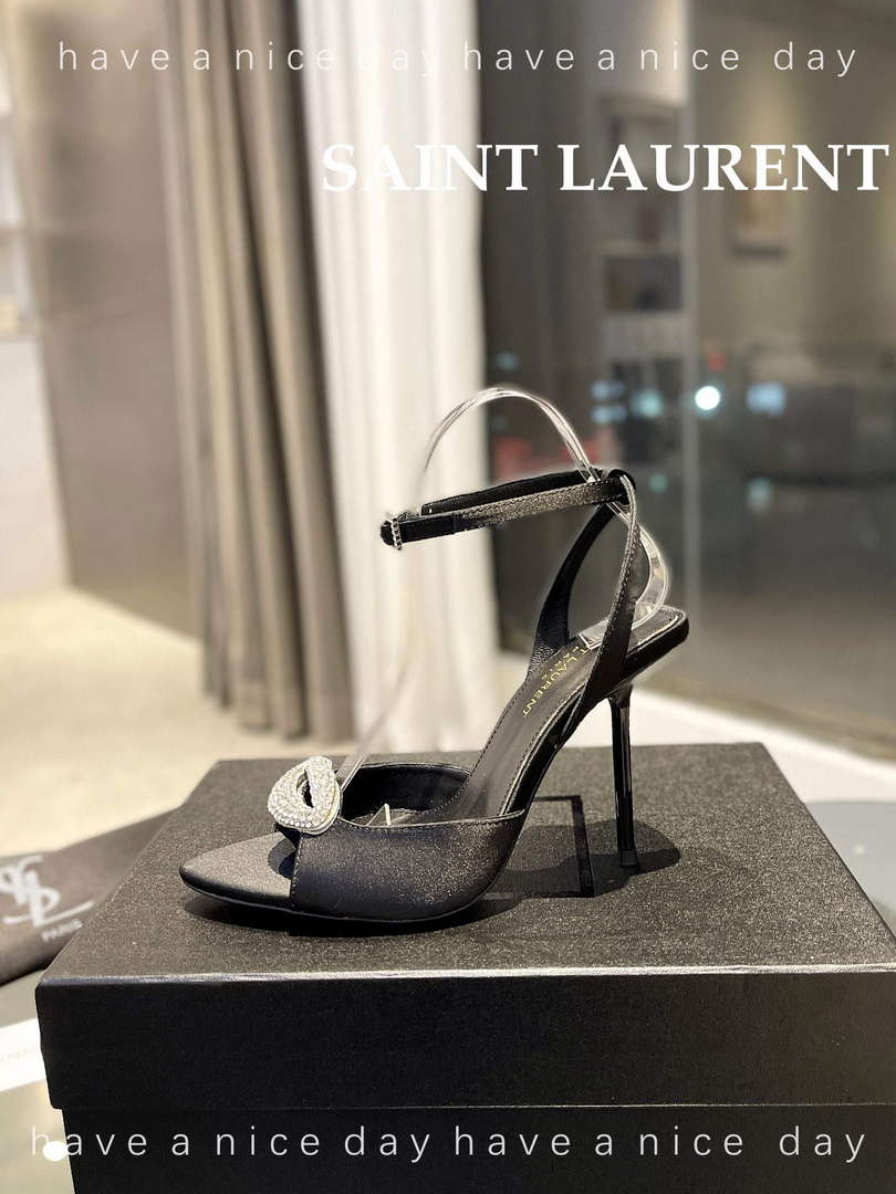 YSL 7176081 Fanny Slingback Pumps In Crepe Satin Y67327
