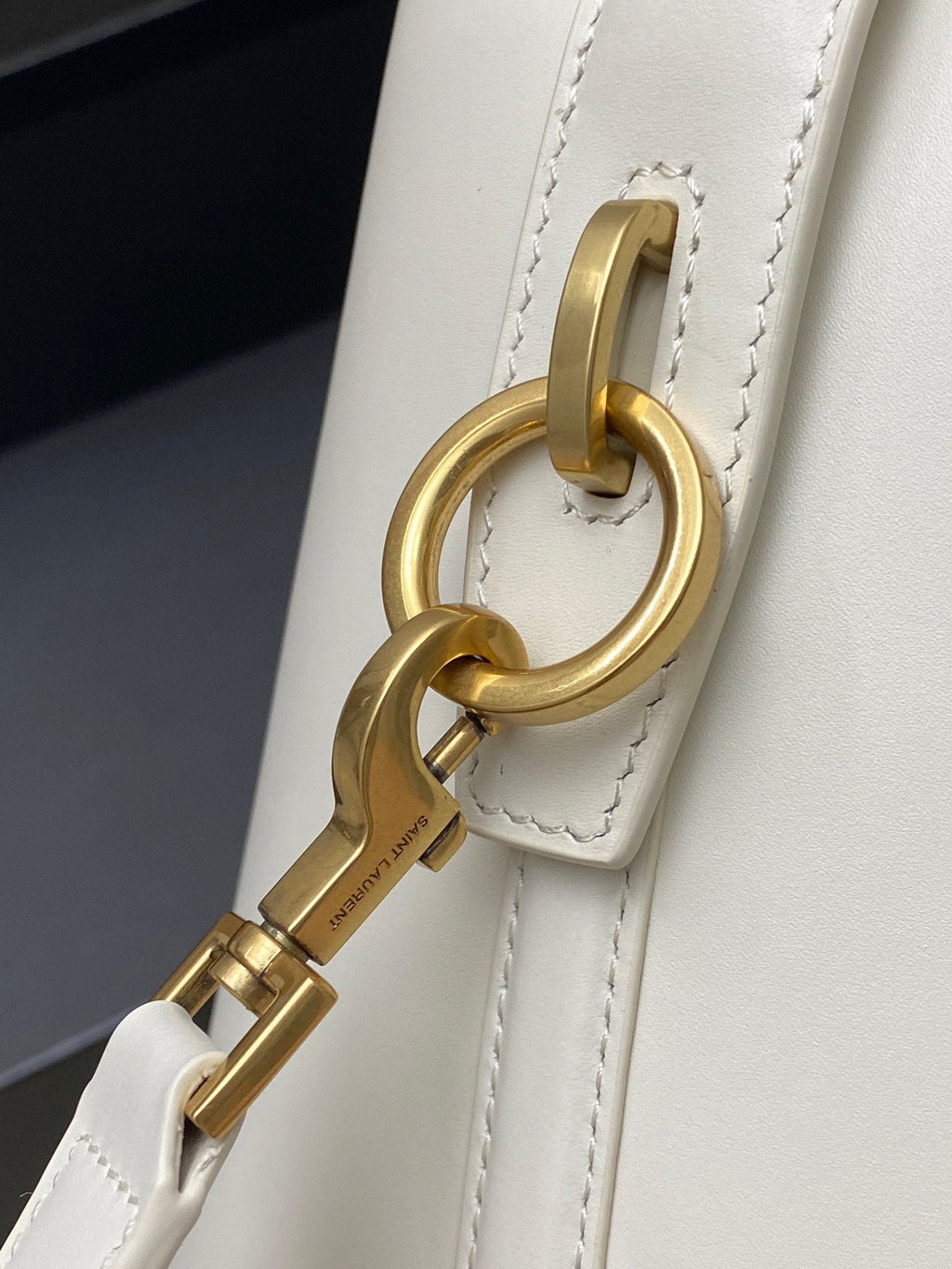 YSL 742828 Le 37 In Vegetable-Tanned Leather White