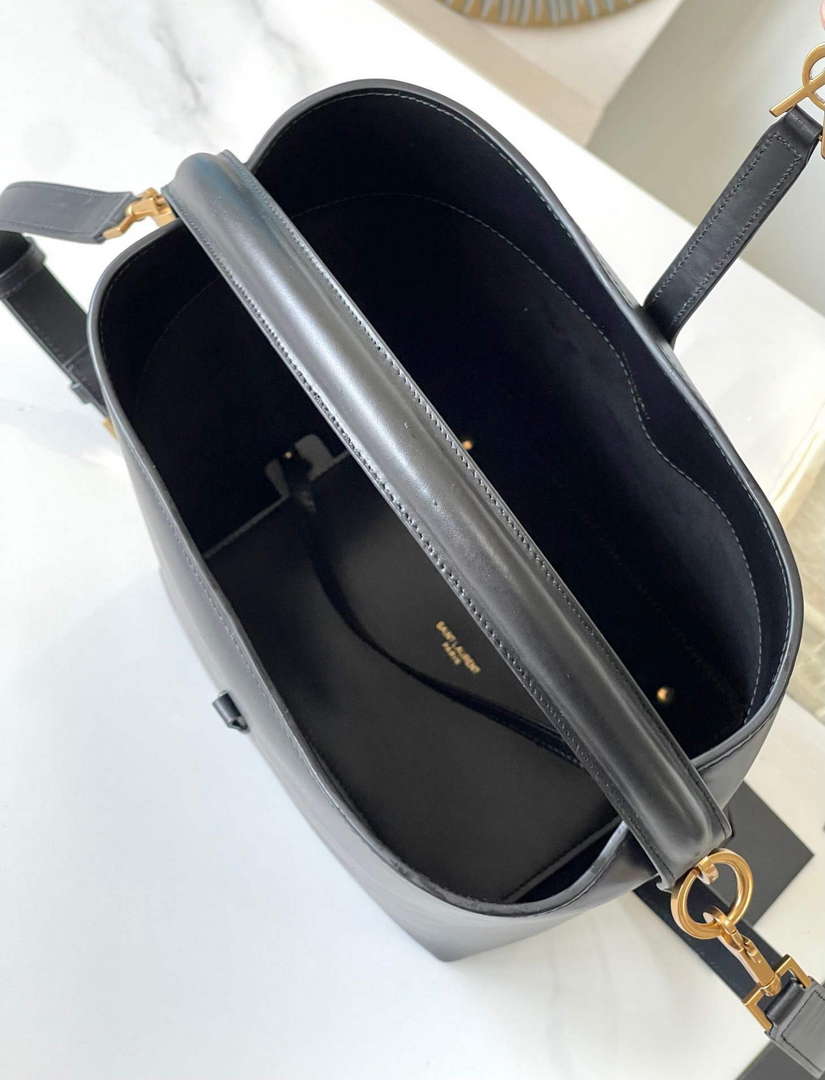 YSL 7428282 Le 37 Bucket In Shiny Leather Black - Default Title - View 4