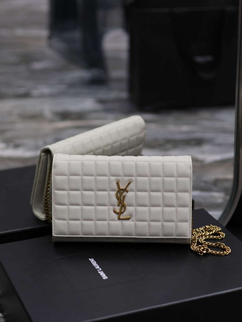 YSL 743346 Cassandre Matelass¨¦ Carr¨¦ Chain Wallet In Quilted Leather White