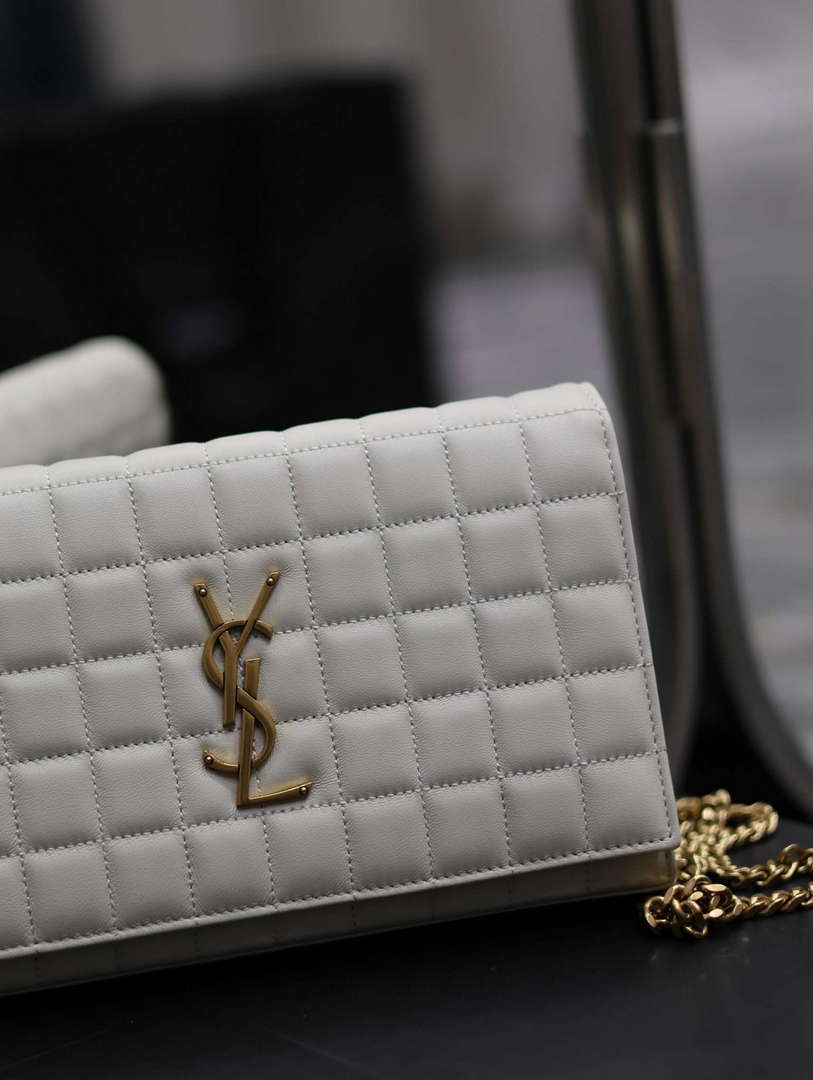 YSL 743346 Cassandre Matelass¨¦ Carr¨¦ Chain Wallet In Quilted Leather White