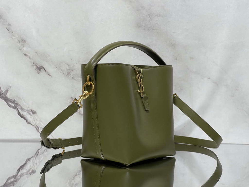 YSL 749036 LE 37 small in in shiny leather green