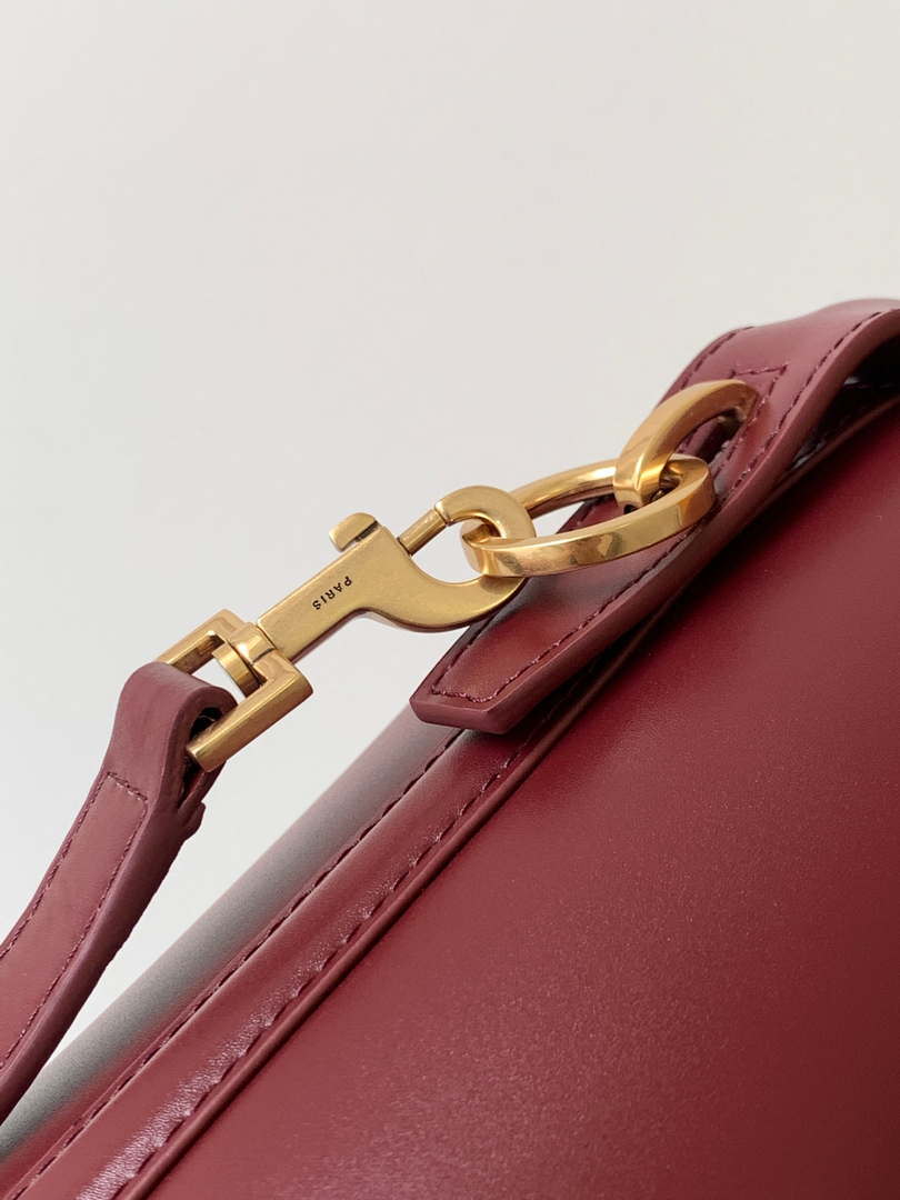 YSL 749036 LE 37 small in in shiny leather Red