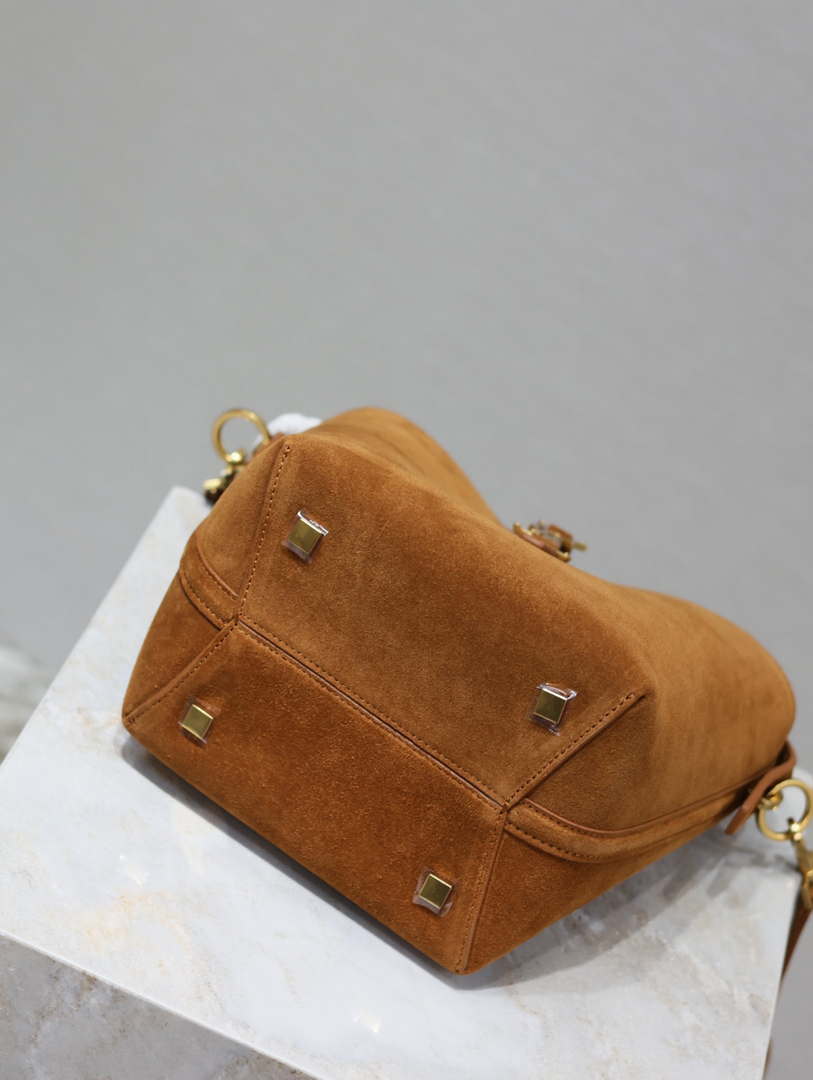 YSL 749036 LE 37 small in suede leather Brown