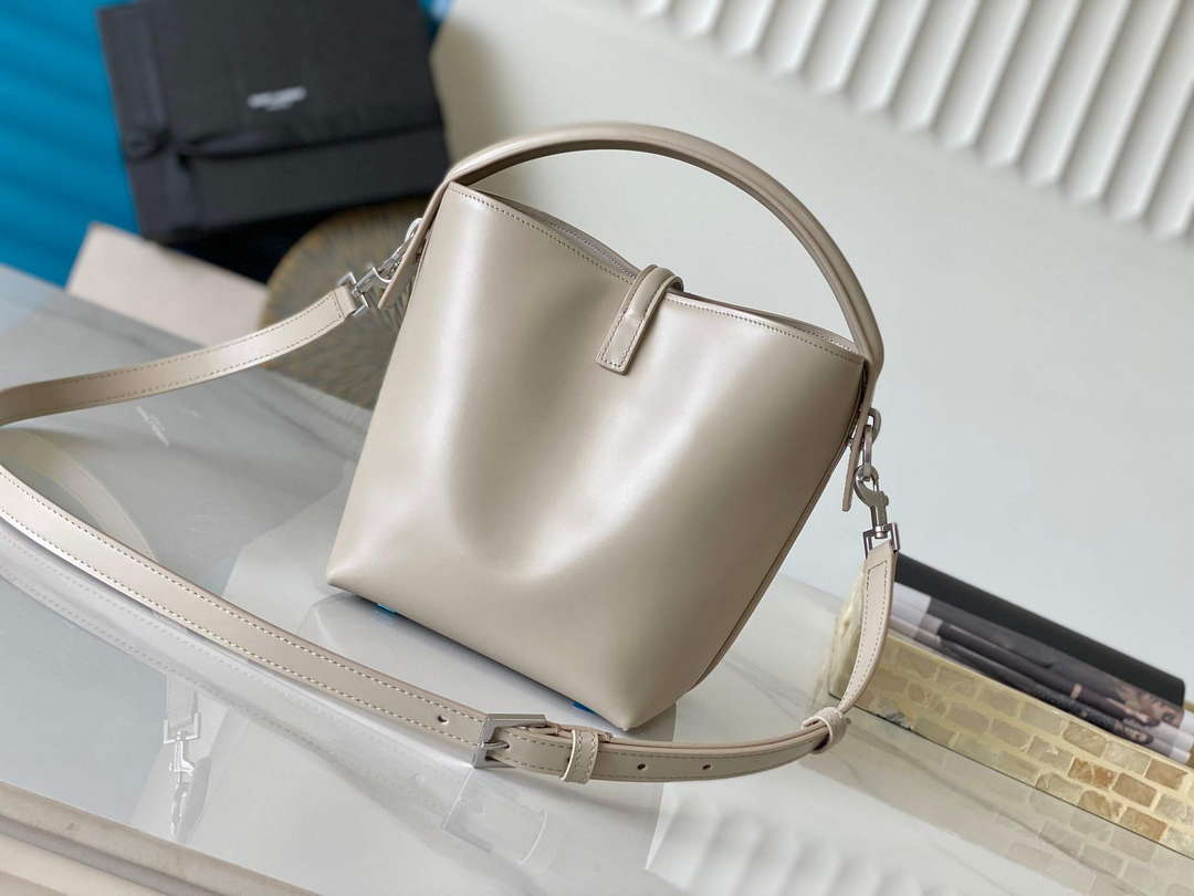 YSL 7490362 Le 37 Small In Shiny Leather Apricot - Default Title - View 3