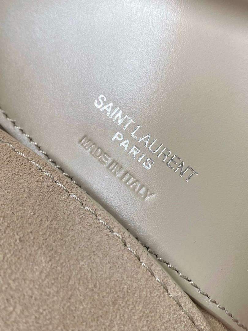 YSL 7490362 Le 37 Small In Shiny Leather Apricot