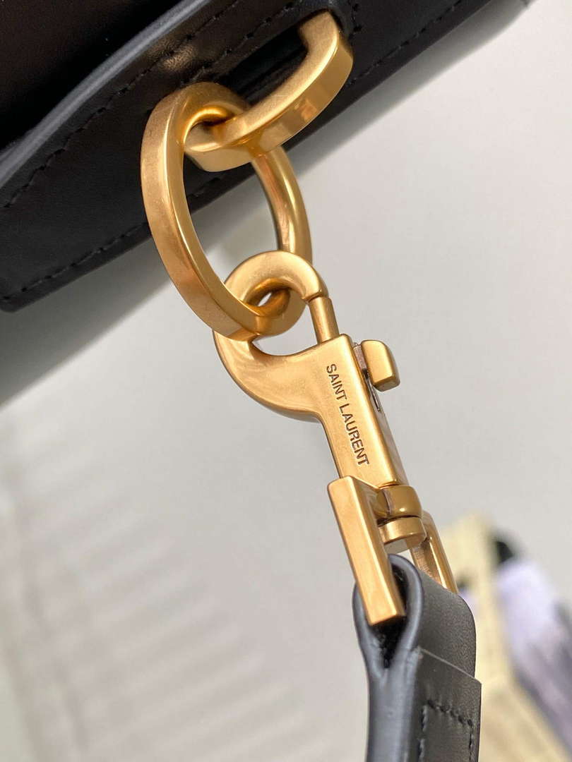 YSL 7490362 Le 37 Small In Shiny Leather Black