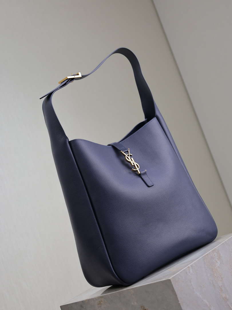 YSL 753837 Le 5 ¨¤ 7 Supple Large In Smooth Leather Blue