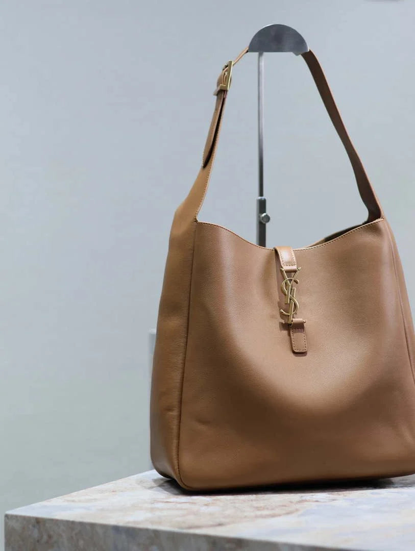 YSL 753837 Le 5 ¨¤ 7 Supple Large In Smooth Leather Brown